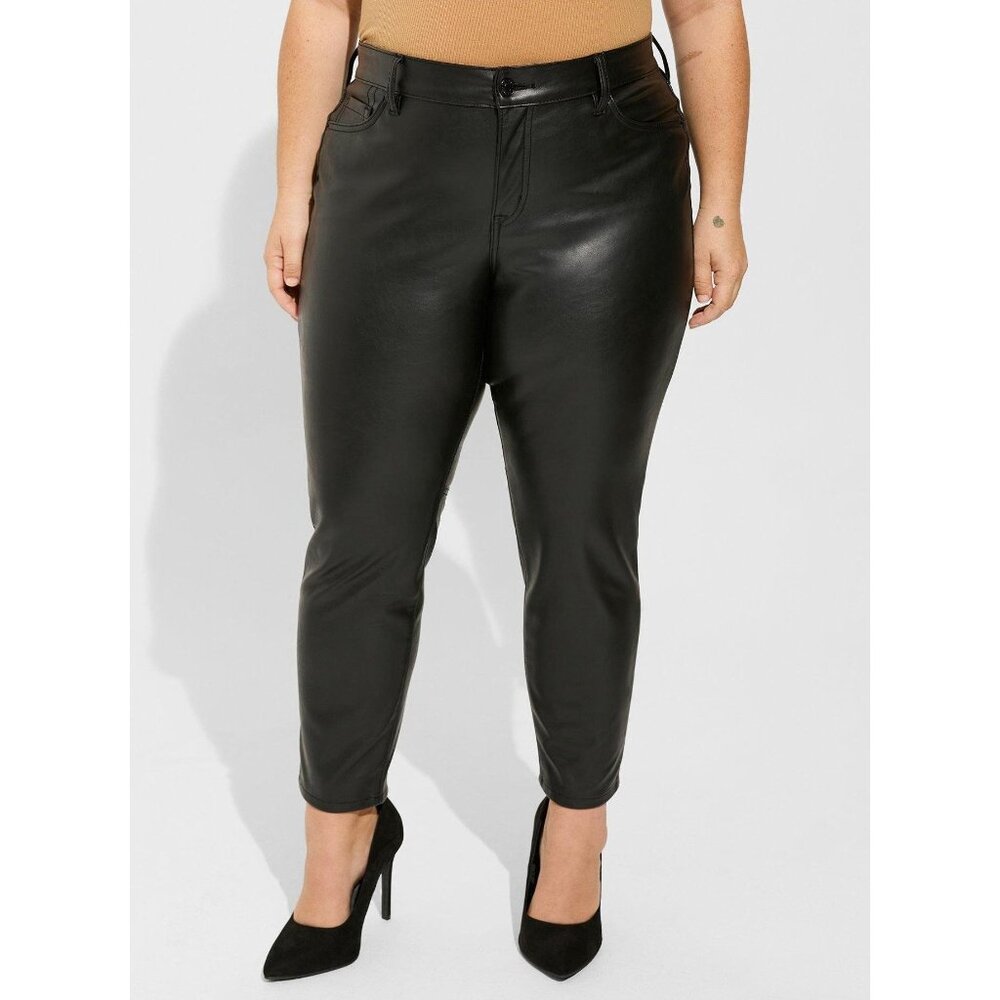 NWT Torrid Perfect Skinny Deep Black Faux Leather Mid Rise Pant PLUS Size 30S